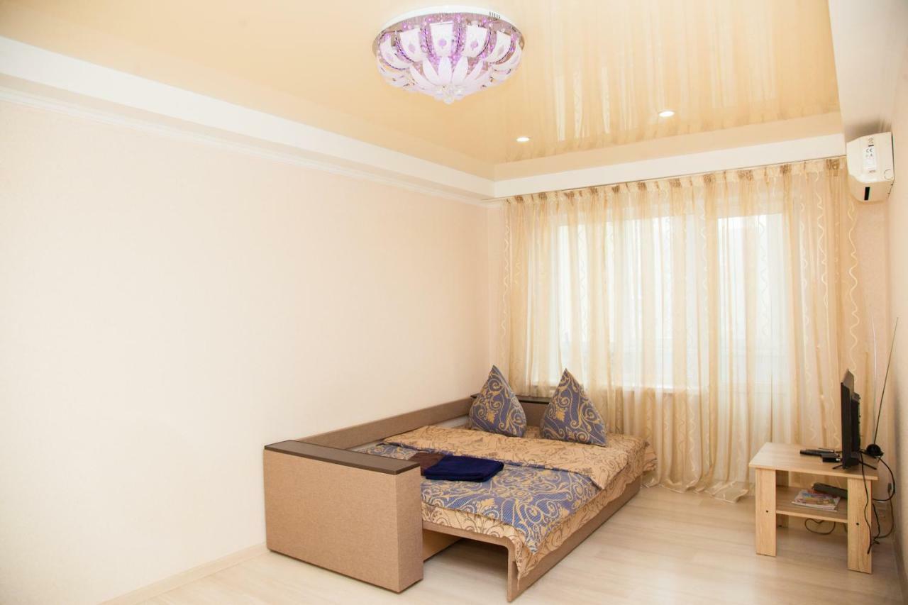 Semi-Luxury Apartment On Zaporozhskaya 9 Zaporizhia Exteriör bild